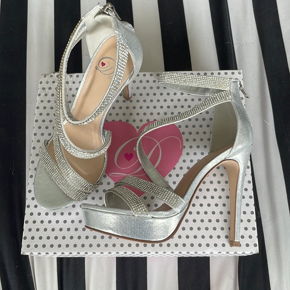 Delicious Shoes Silver Studded Platform Heels
